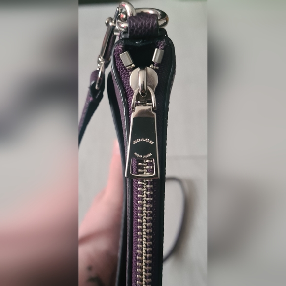 COACH KITT CROSSGRAIN LEATHER CROSSBODY SWING BAG PURPLE OXBLOOD SILVER HARDWARE - Picture 9 of 16